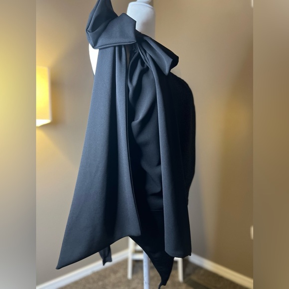 One Shoulder with Bow Bodysuit Blouse size 3X - Picture 4 of 6